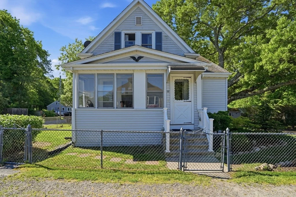 Photo of 72 Pembroke Ave