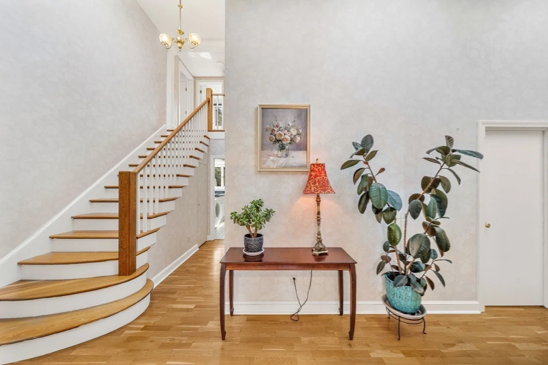 Photo of 39 Kings Grant Rd