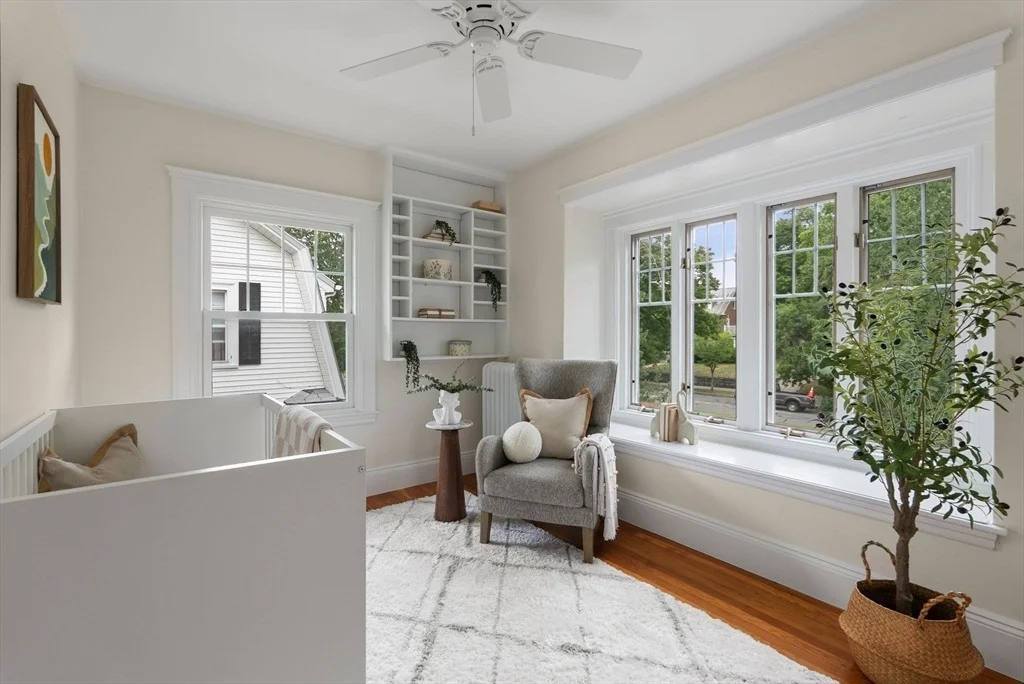 Photo of 855 Commonwealth Ave