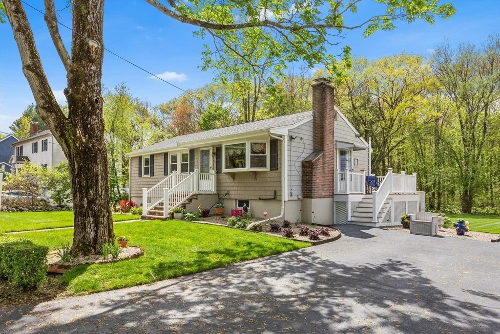 Photo of 44 Batchelder Road