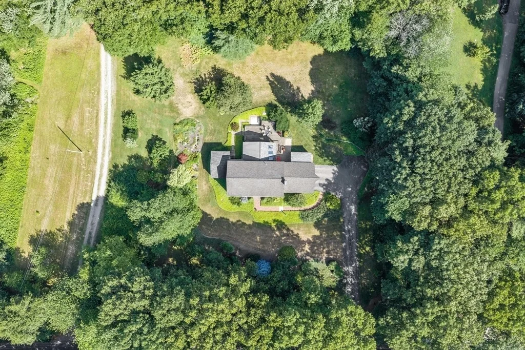 Photo of 105 Slough