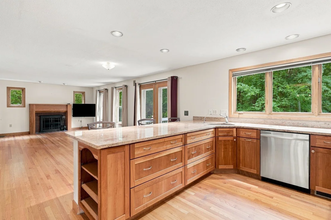 Photo of 16 Birch Ln