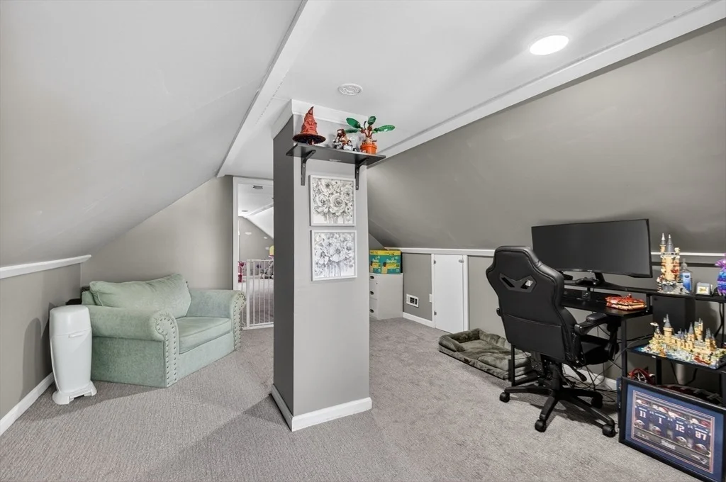 Photo of 423 Textile Ave