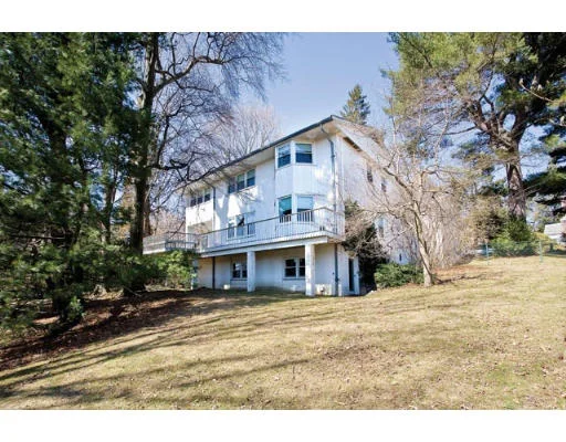 Photo of 172 Chestnut Hill Road
