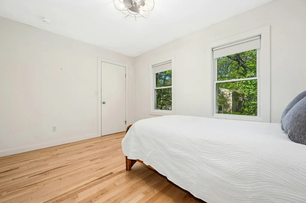 Photo of 25 Warren Street