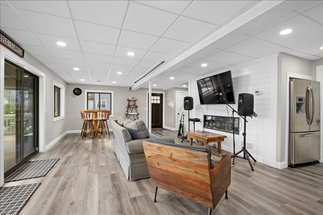Photo of 105 Sandy Beach Rd