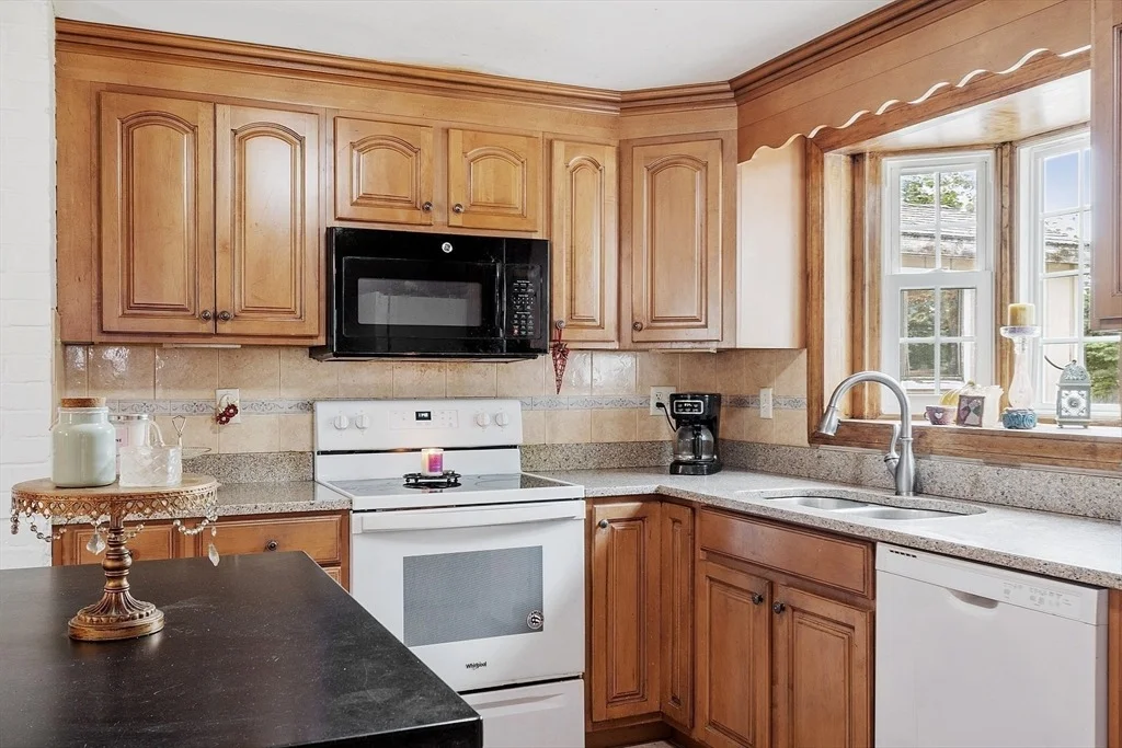 Photo of 115 Richard Rd