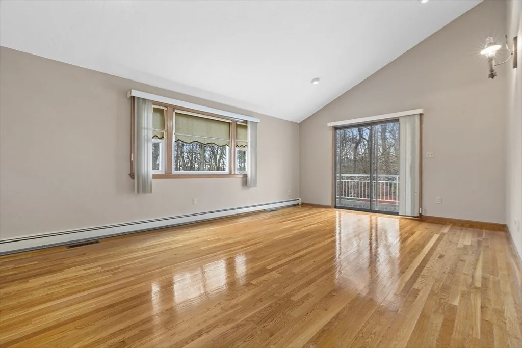 Photo of 118 Sherbourne Pl