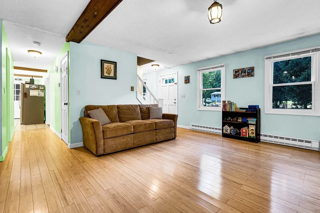 Photo of 102 Lower Gore Rd