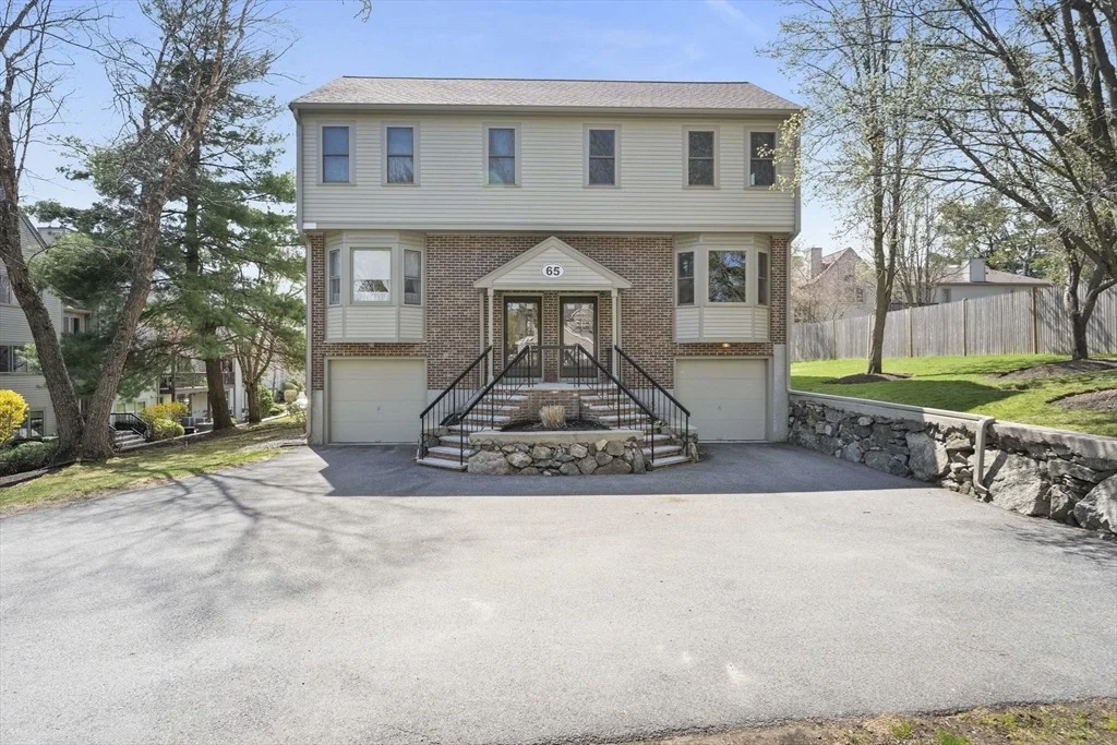 Photo of Unit B at 65 Maple St