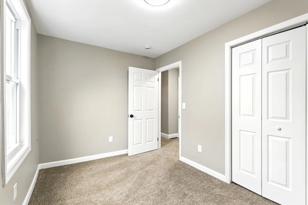 Photo of 2 1/2 James St