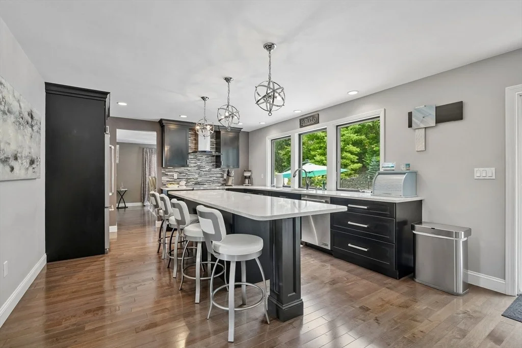 Photo of 4 Waldingfield Ln