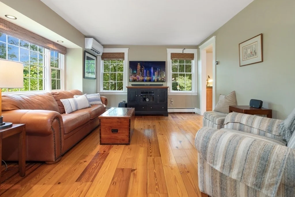 Photo of 90 Summer Avenue