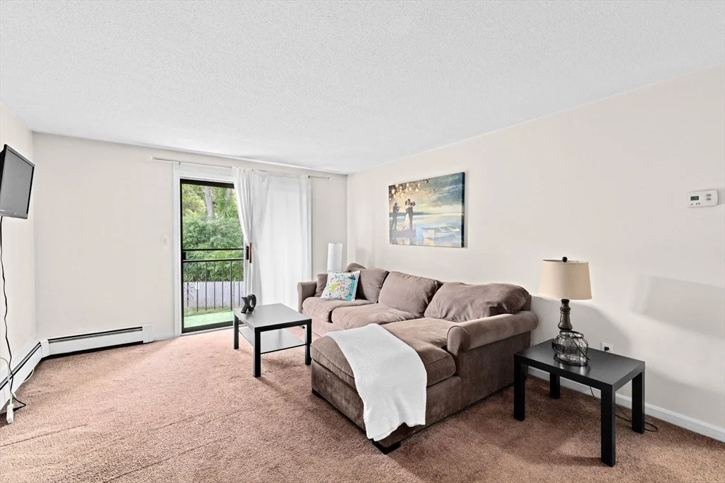 Photo of Unit E at 21 Pine St
