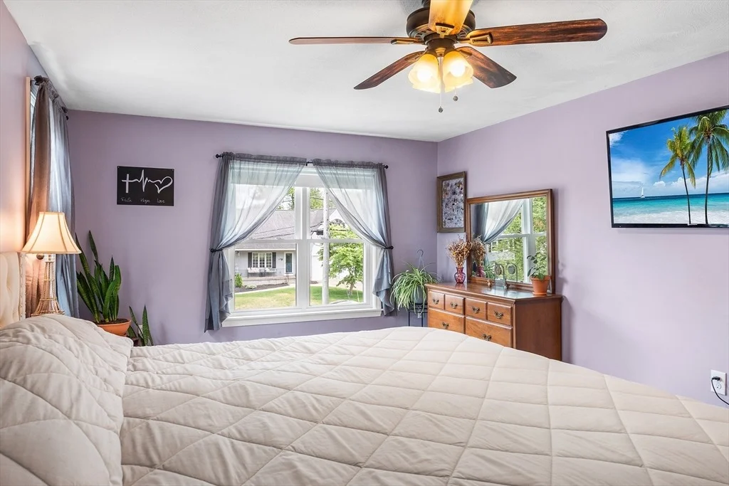 Photo of 24 Lantern Ln