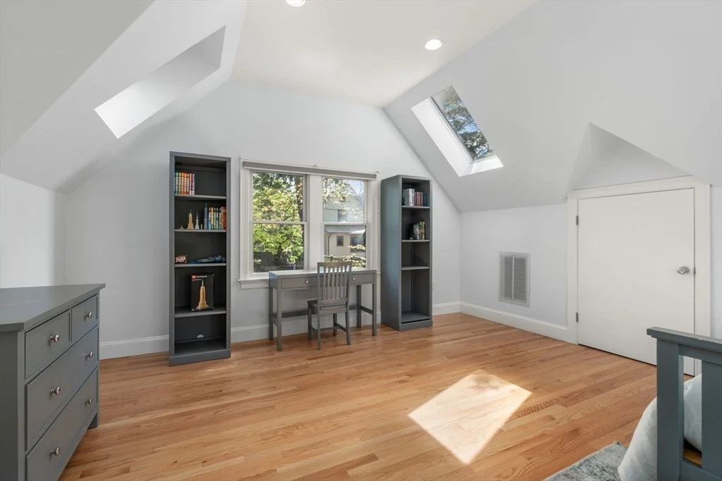 Photo of 110 Avalon Rd