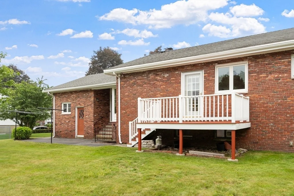 Photo of 21 Laurine Rd