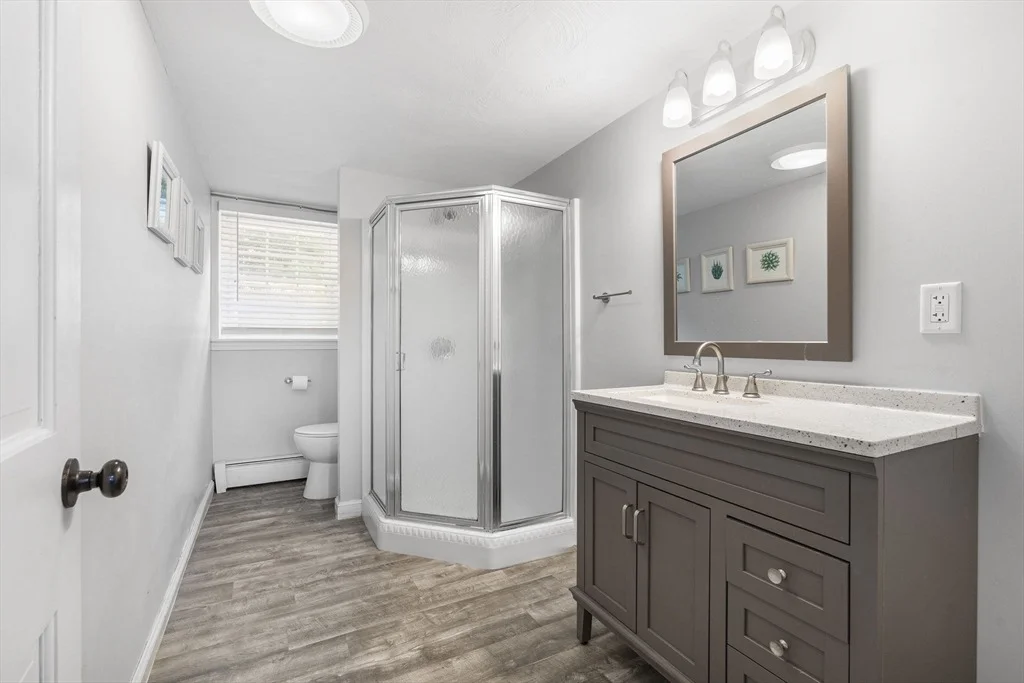 Photo of 35 Oakmeadow Ln