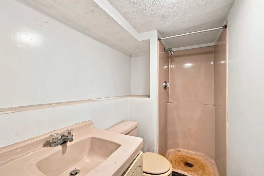 Photo of 8 Charlesgate Road