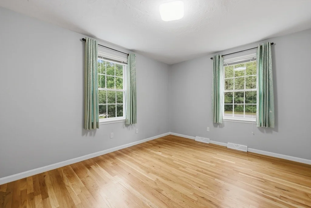 Photo of 6 Fox Hill Road