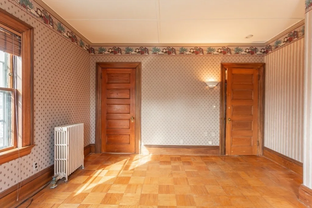 Photo of 445 Madison St