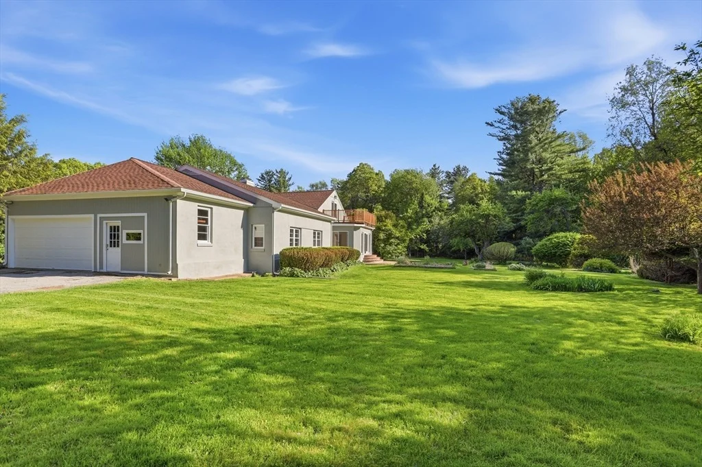 Photo of 106 Bolton Rd