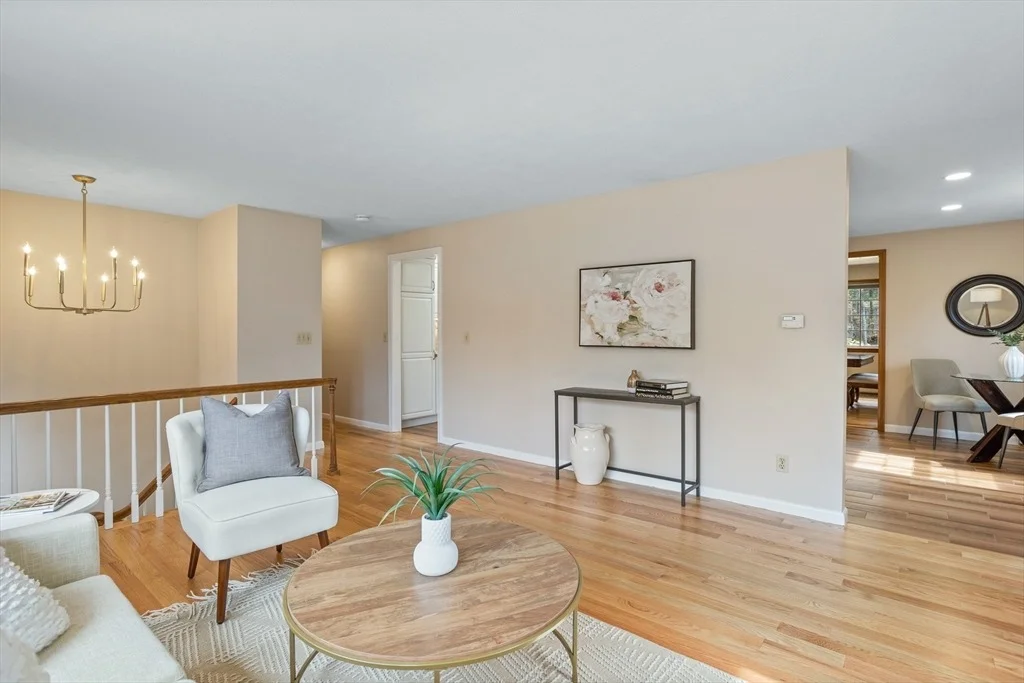 Photo of 10 Lincoln Drive