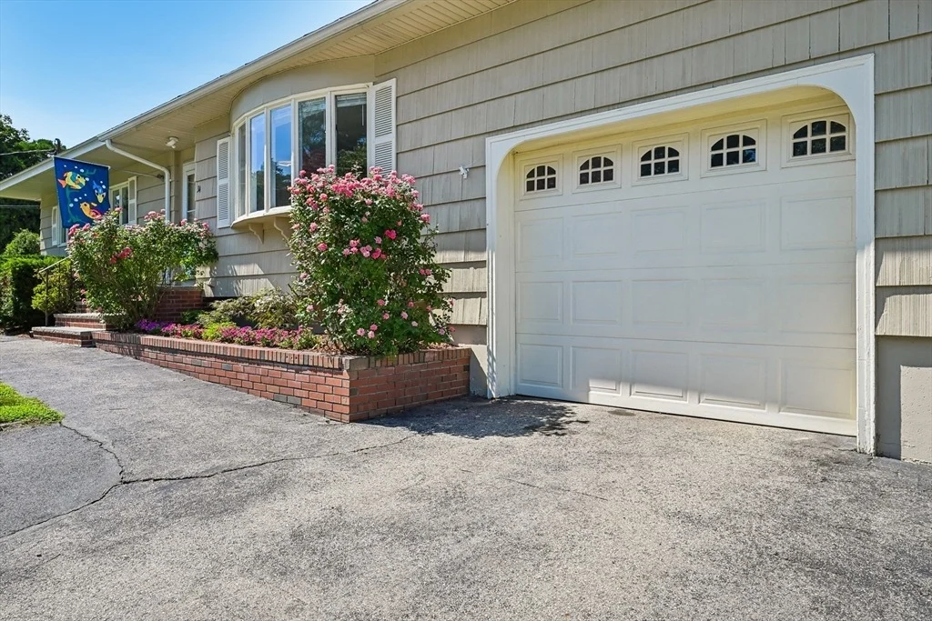 Photo of 34 Duston Dr