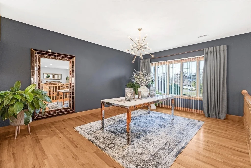 Photo of 201 Montgomery Cir