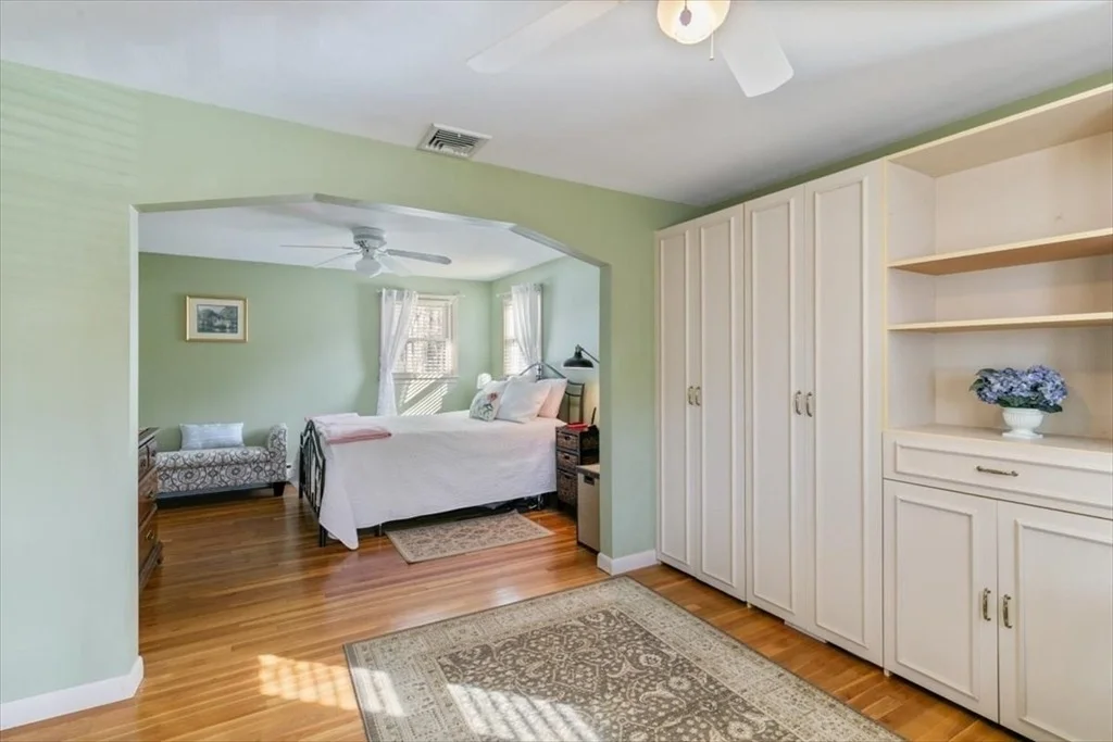 Photo of 58 Oakcrest Circle