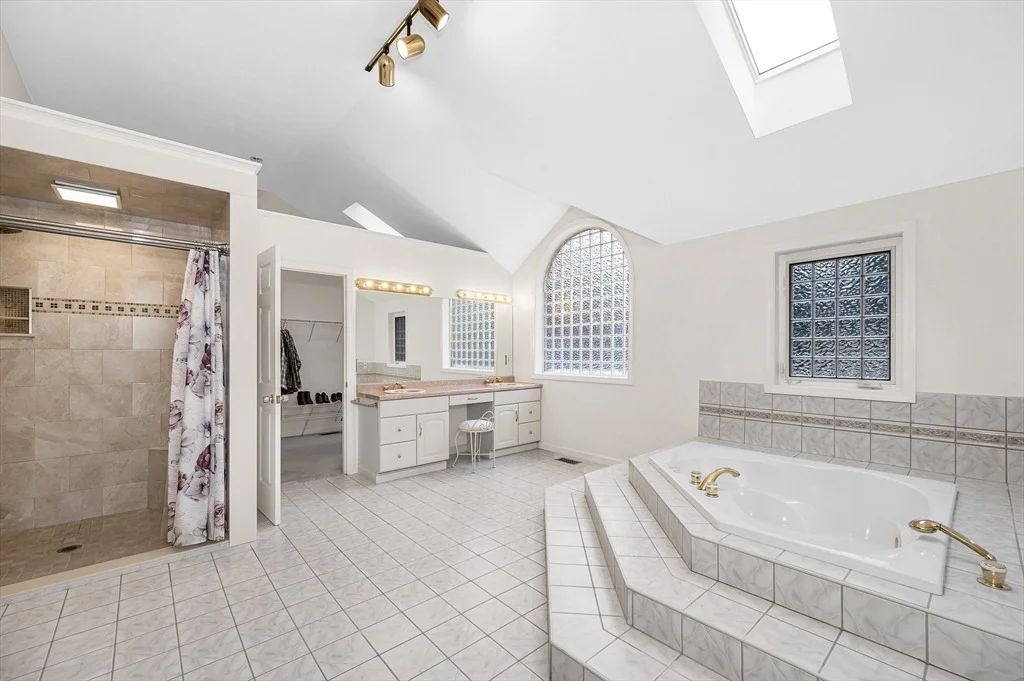 Photo of 454 Dunstable Road