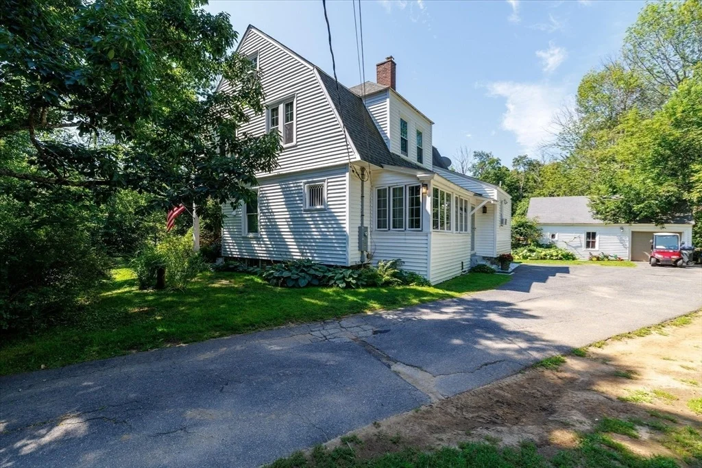 Photo of 260 Worcester Road