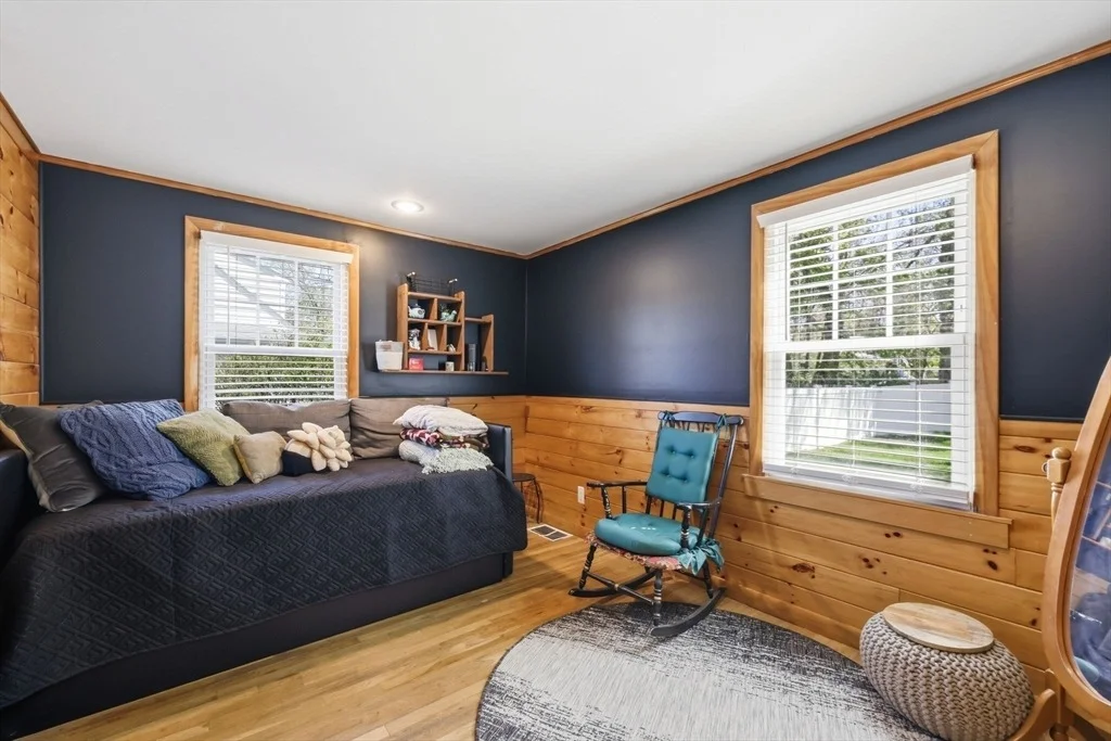 Photo of 182 Ely Ave