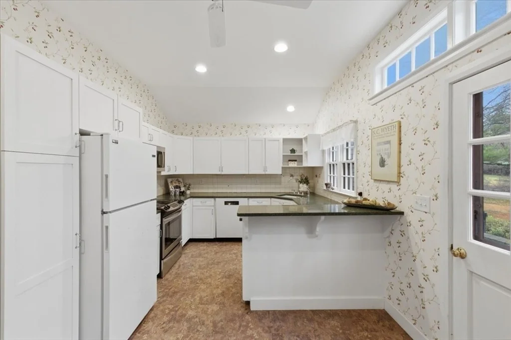 Photo of 75 High Rock