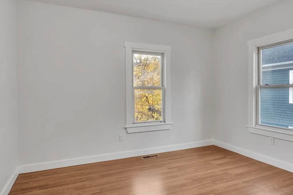 Photo of 95 Montrose