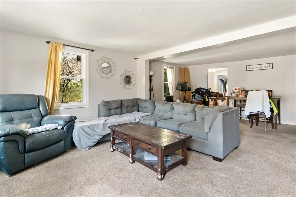Photo of 548 Delano Rd
