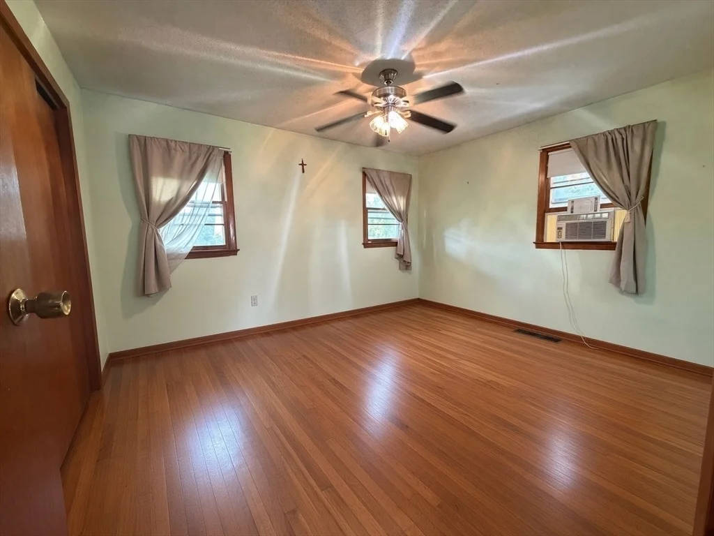 Photo of 24 Crestshire Drive