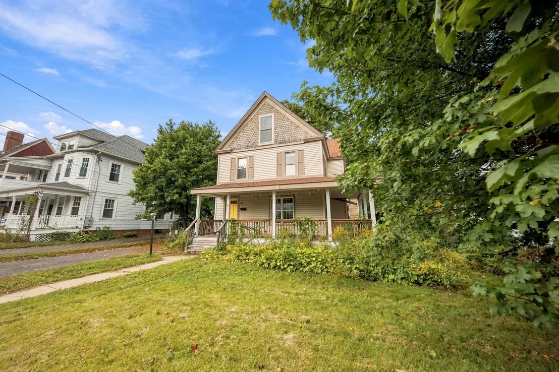 Photo of 30 Myrtle Ave
