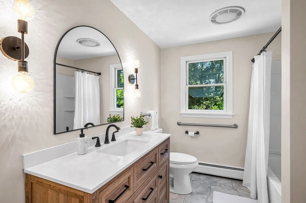 Photo of 13 Golden Dr