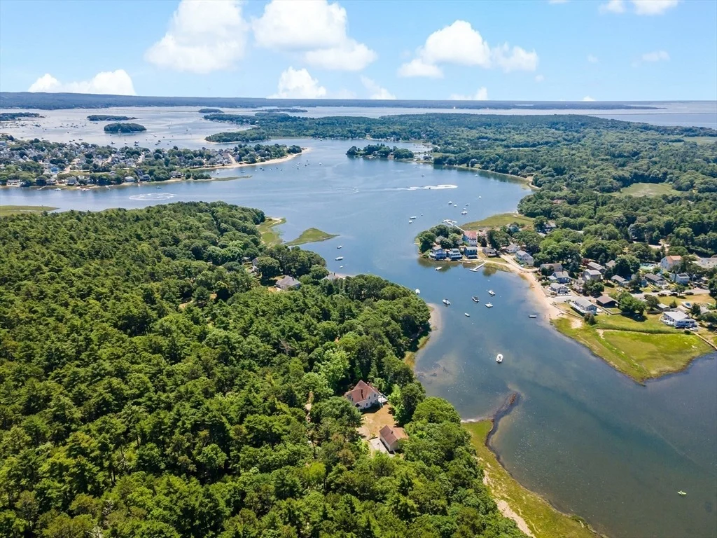 Photo of 68 Squaws Path