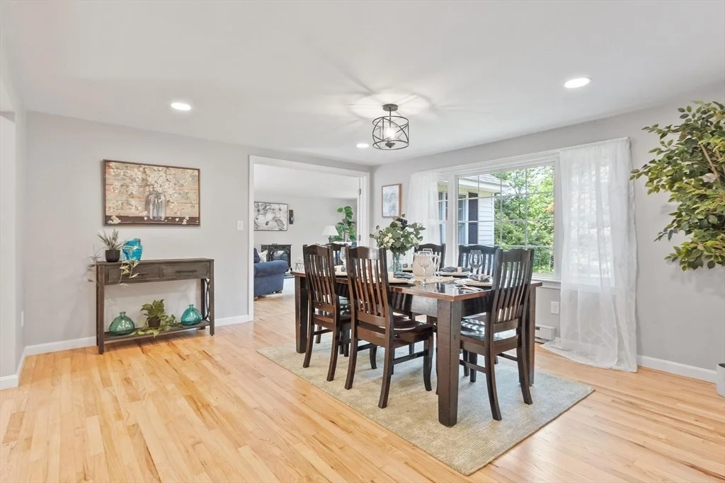 Photo of 95 Worcester Rd
