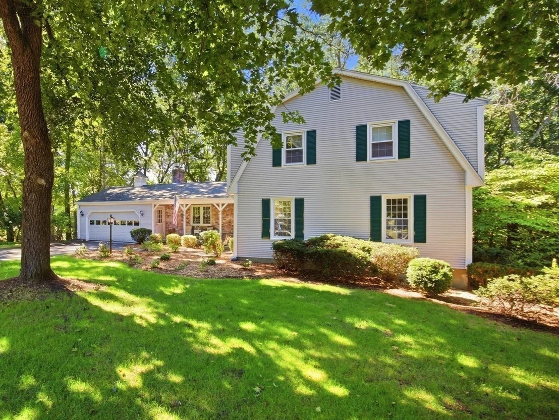 Photo of 64 Cambridge Cir