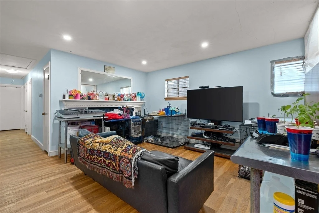 Photo of 31 Chaske Ave