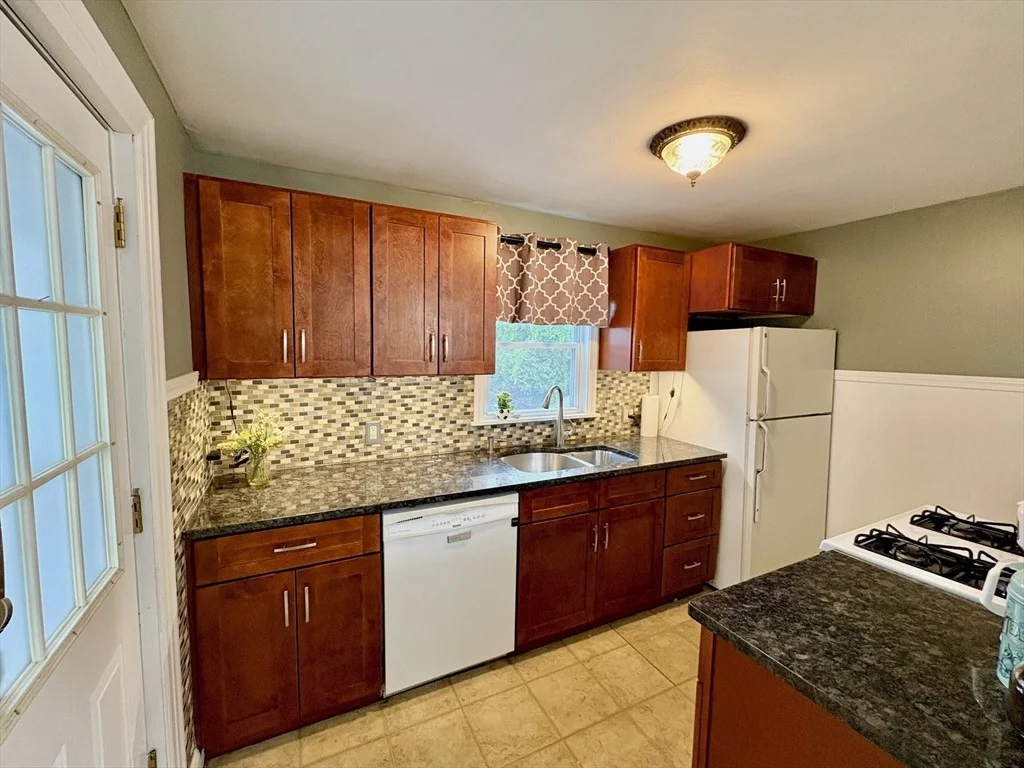 Photo of 82 Millard Ave