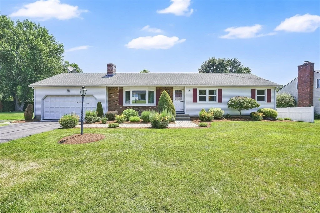 Photo of 264 Greystone Ave