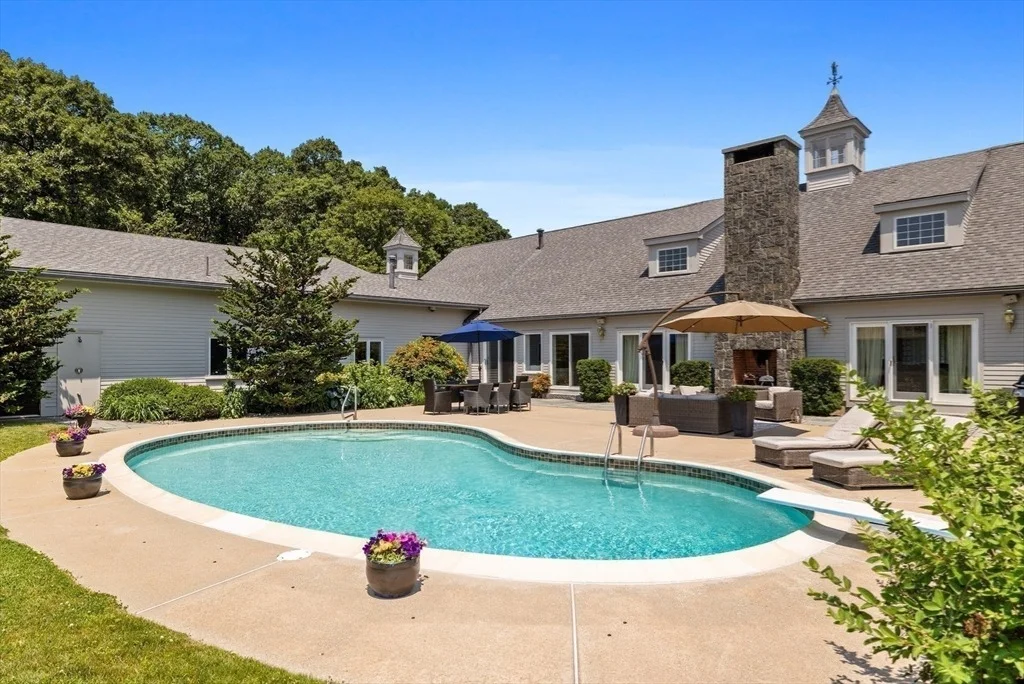 Photo of 52 Pineswamp Road