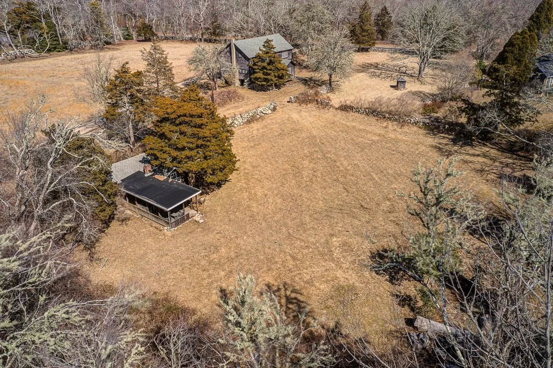 Photo of 1749 Main Road