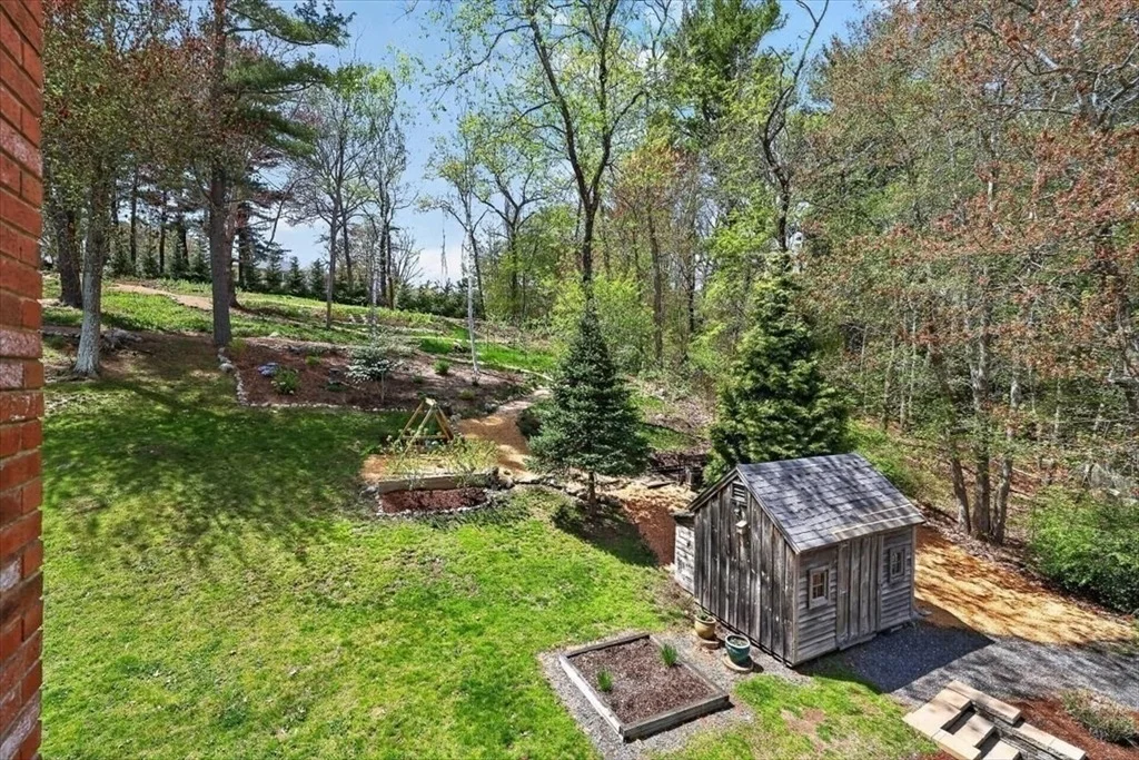 Photo of 60 Oakleaf Dr