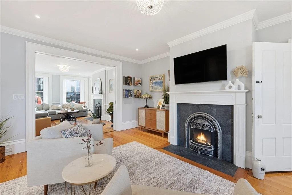 Photo of 45 Pleasant Street
