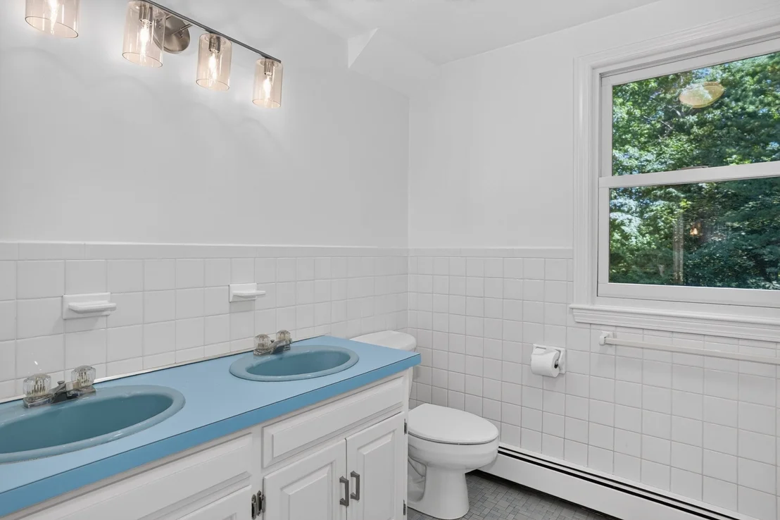 Photo of 22 Coolidge Cir